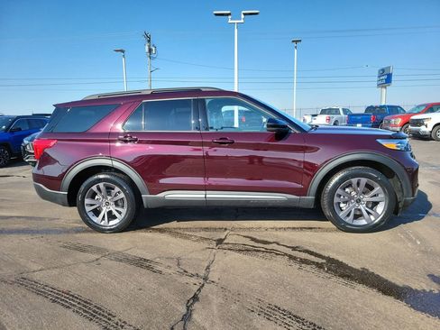 Certified 2023 Ford Explorer XLT w/ Equipment Group 202A image 3