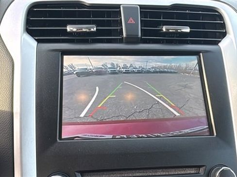 Used 2014 Ford Fusion SE image 23