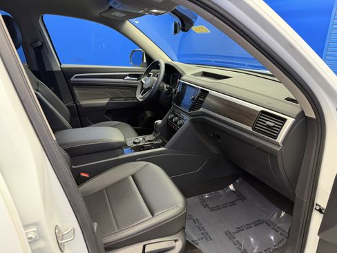 Certified 2023 Volkswagen Atlas SE AWD/4WD image 24