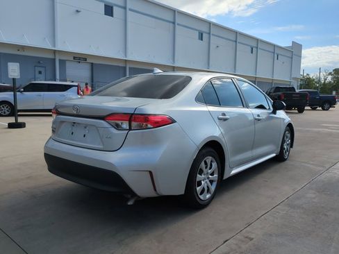 Used 2024 Toyota Corolla LE image 5