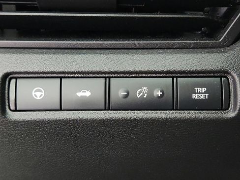 Used 2023 Nissan Altima 2.5 SL FWD image 19