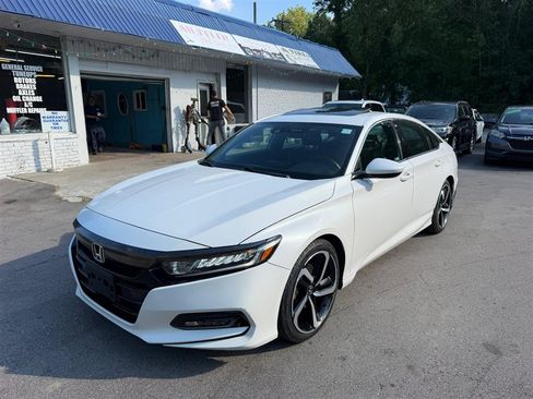 Used 2019 Honda Accord Sport image 7