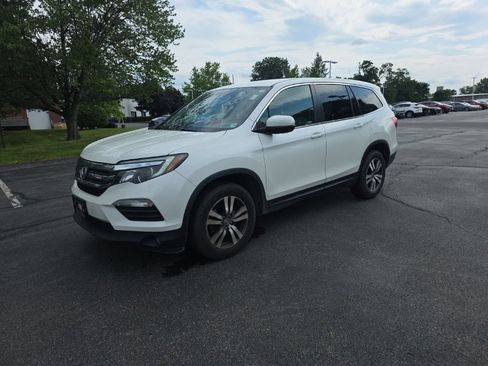 Used 2018 Honda Pilot EX image 3