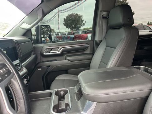 Used 2024 Chevrolet Silverado 2500 LTZ w/ LTZ Plus Package AWD/4WD image 10