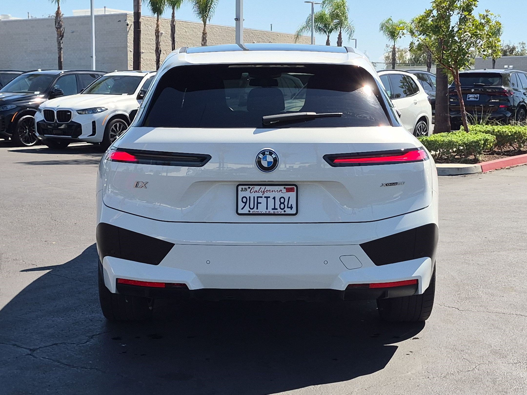 Certified 2025 BMW iX xDrive50 AWD/4WD image 9