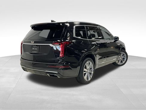 Used 2024 Cadillac XT6 Premium Luxury AWD/4WD image 5