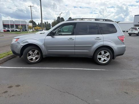Used 2009 Subaru Forester 2.5X Limited AWD/4WD image 4