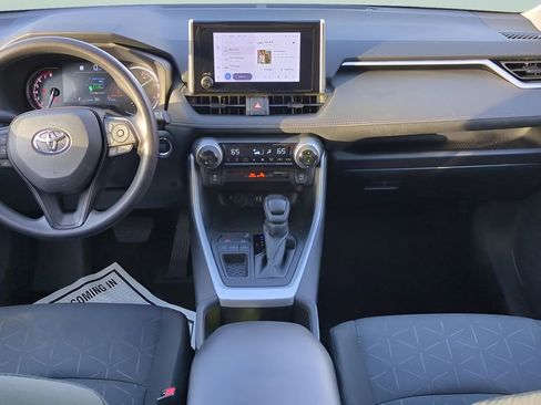 Used 2024 Toyota RAV4 XLE FWD image 11
