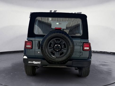 Used 2024 Jeep Wrangler Sport image 4
