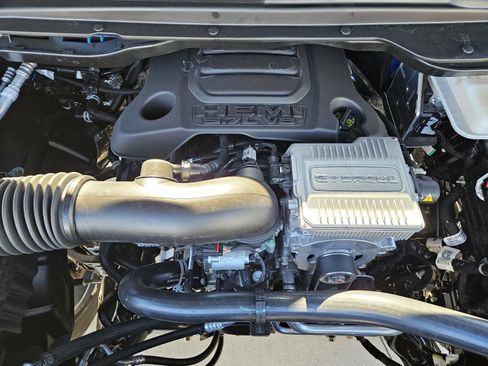 New 2026 RAM 1500 Laramie w/ Night Edition image 32