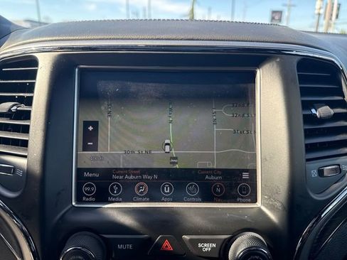 Used 2018 Jeep Grand Cherokee High Altitude AWD/4WD image 23