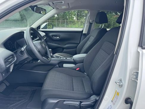 Certified 2026 Honda HR-V LX image 18