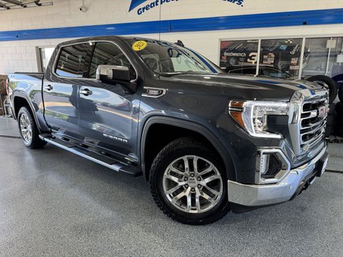 Used 2021 GMC Sierra 1500 SLT w/ SLT Premium Plus Package AWD/4WD image 2