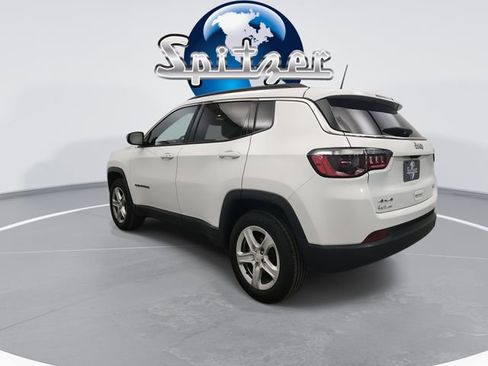 Used 2024 Jeep Compass Latitude image 6