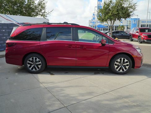 Used 2026 Honda Odyssey EX-L image 4