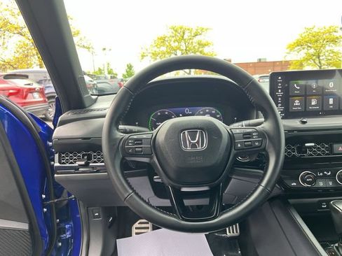 Used 2024 Honda Accord Sport image 13