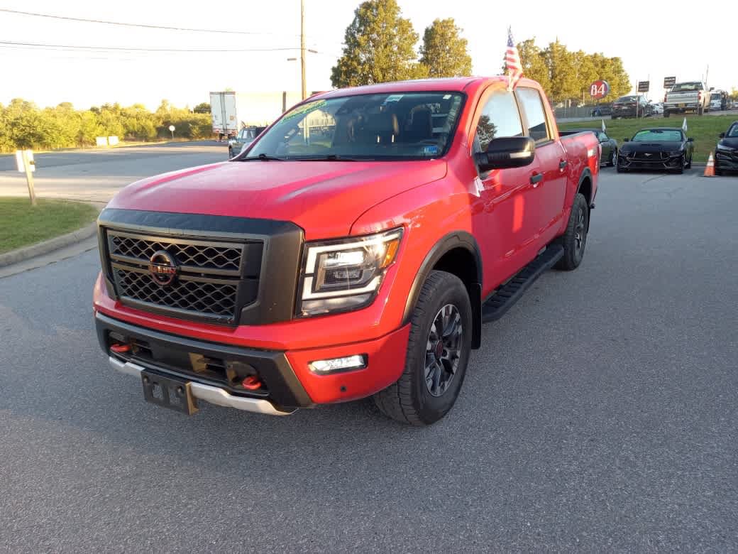 Used 2024 Nissan Titan PRO-4X w/ Pro-4x Convenience Package AWD/4WD image 4