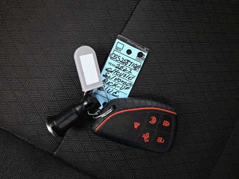 Used 2022 Chevrolet Silverado 1500 RST image 17