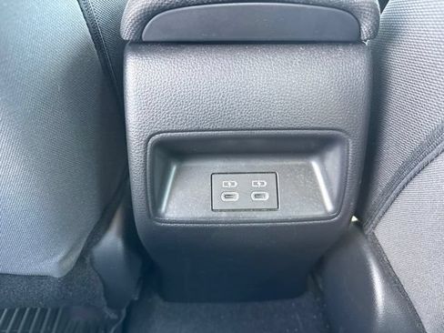 Used 2025 Toyota Corolla LE FWD image 19