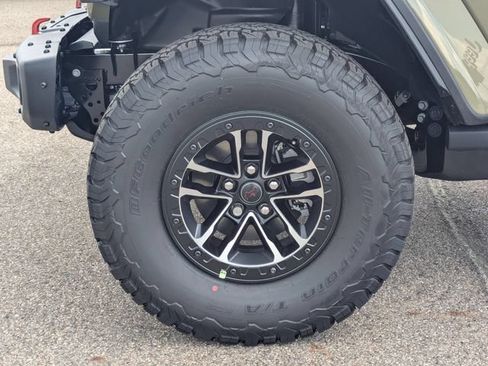 New 2026 Jeep Wrangler Unlimited Rubicon AWD/4WD image 19
