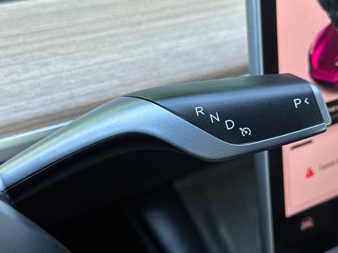 Used 2022 Tesla Model 3 image 21