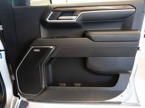 Used 2022 Chevrolet Silverado 1500 RST w/ Convenience Package II image 28