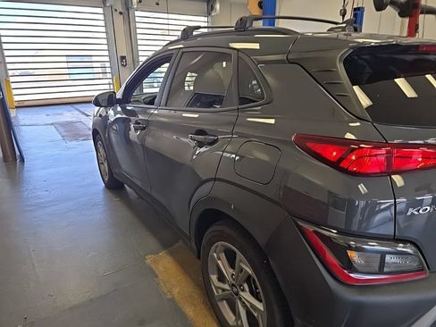 Used 2023 Hyundai Kona SEL FWD image 4
