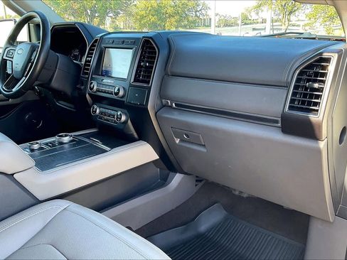 Used 2021 Ford Expedition Limited w/ Cargo Package image 23