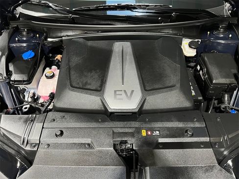 Used 2022 Kia EV6 Wind w/ Wind Technology Package image 41