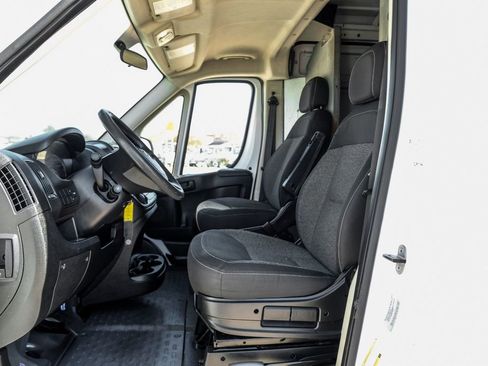 Used 2017 RAM ProMaster 1500 image 3