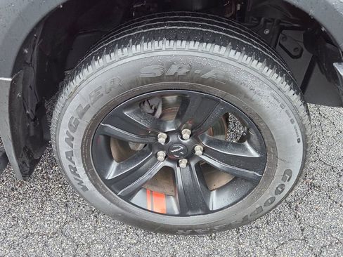 Used 2022 RAM 1500 Classic Warlock AWD/4WD image 16