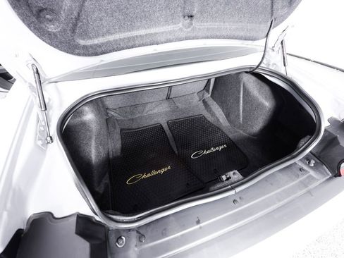 Used 2022 Dodge Challenger R/T Scat Pack RWD image 21