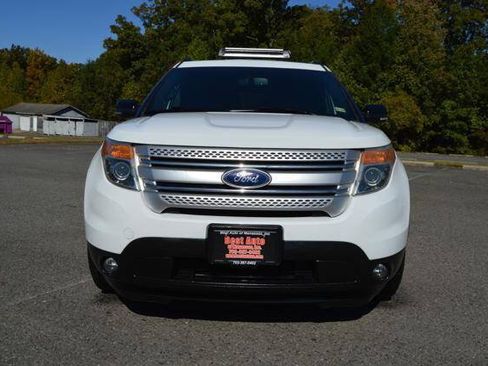 Used 2013 Ford Explorer XLT AWD/4WD image 2
