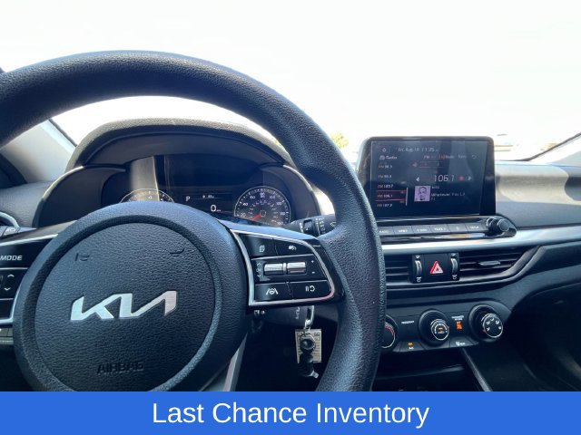 Used 2022 Kia Forte LXS FWD image 12