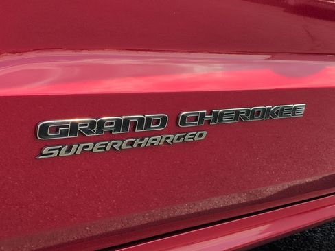 Used 2018 Jeep Grand Cherokee Trackhawk AWD/4WD image 33