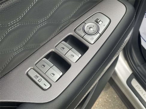 Used 2021 Hyundai Palisade Calligraphy w/ Cargo Package image 16