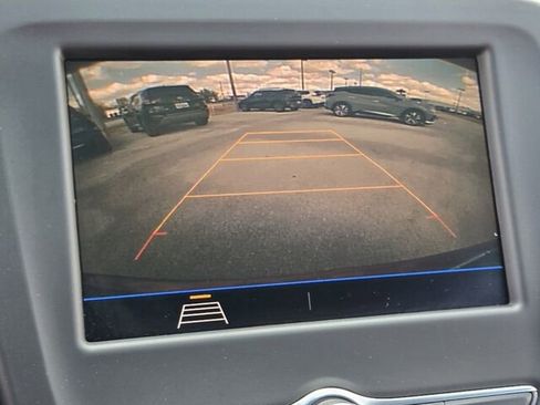 Used 2021 Chevrolet Equinox LT image 20