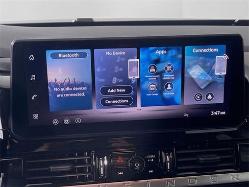 New 2026 Nissan Pathfinder Platinum image 9