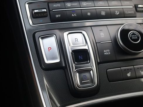 Used 2023 Hyundai Santa Fe SEL w/ Premium Package FWD image 19