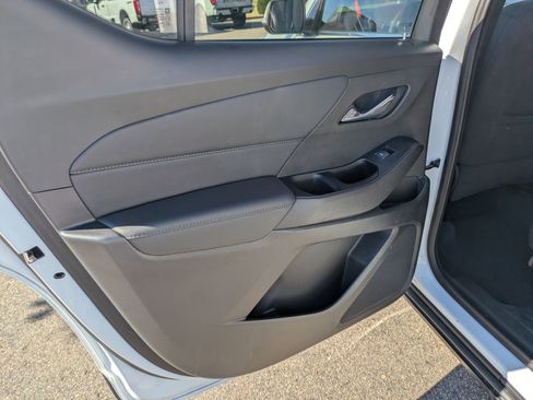 Used 2024 Chevrolet Traverse LT image 26