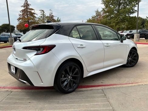Used 2023 Toyota Corolla XSE FWD image 6