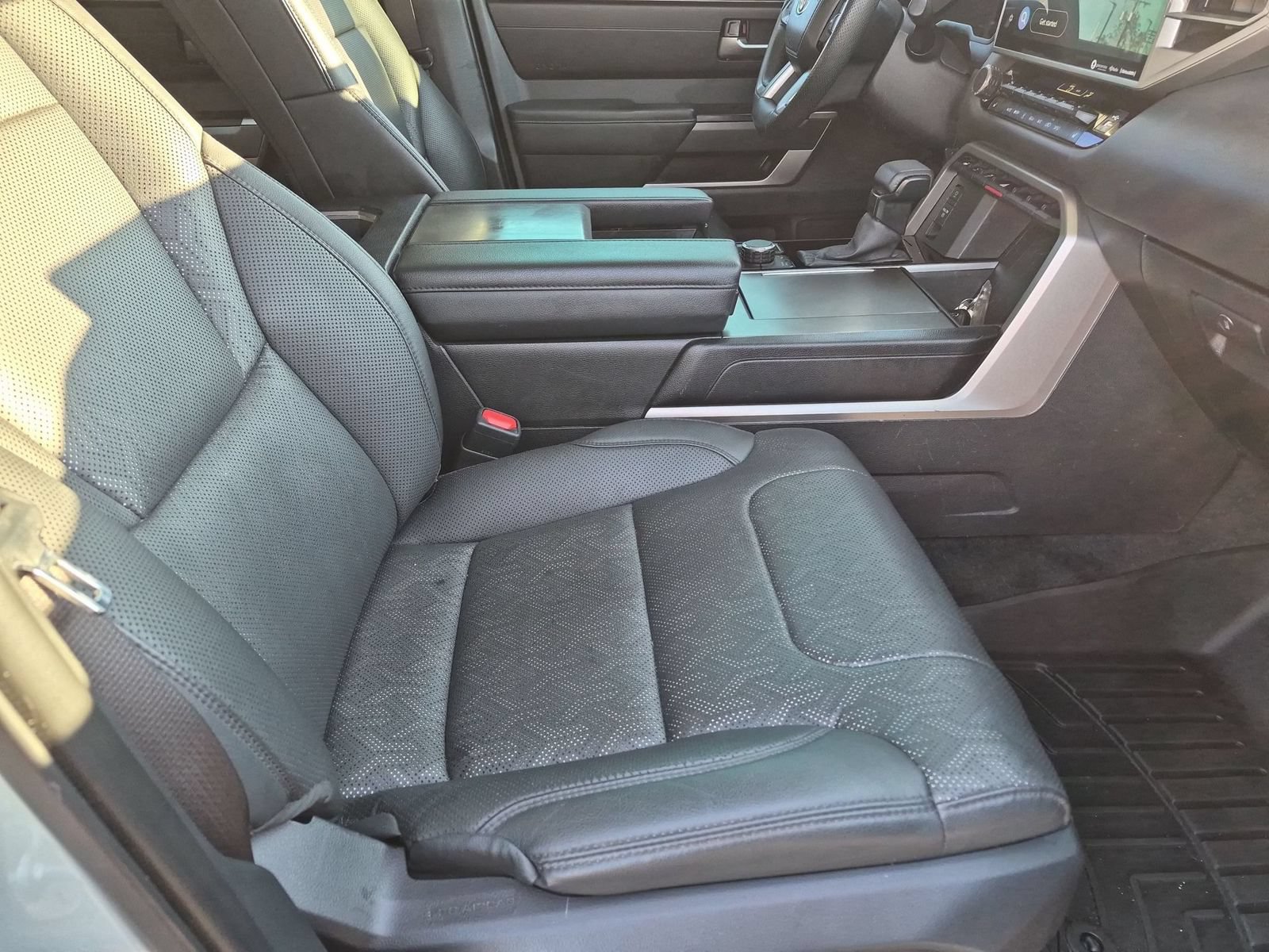Used 2024 Toyota Sequoia SR5 w/ SR5 Premium Package AWD/4WD image 19