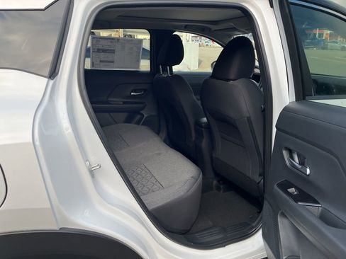 New 2026 Nissan Kicks SV AWD/4WD image 23