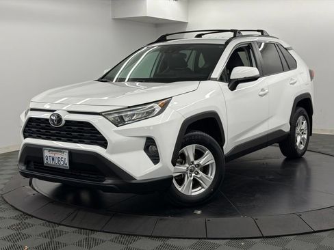 Used 2021 Toyota RAV4 XLE w/ Carpet Mat Package (TMS) AWD/4WD image 3