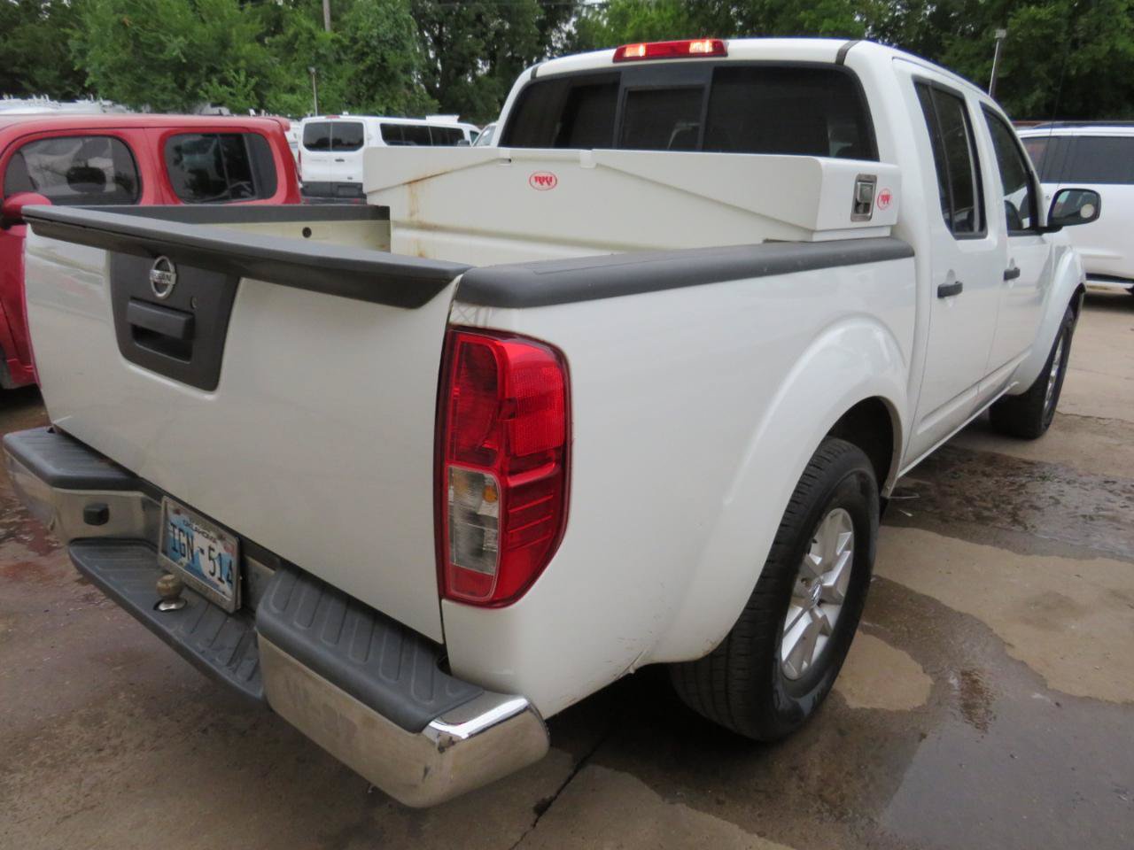 Used 2018 Nissan Frontier SV RWD image 4