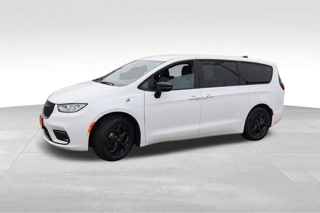 Used 2024 Chrysler Pacifica Limited FWD image 10