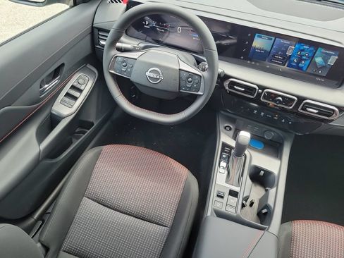 New 2027 Nissan Sentra SR w/ Floor Mat Package FWD image 19