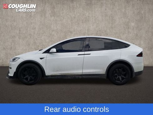 Used 2022 Tesla Model X image 5