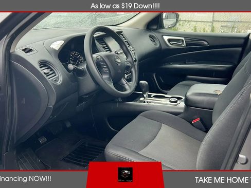 Used 2018 Nissan Pathfinder S AWD/4WD image 9
