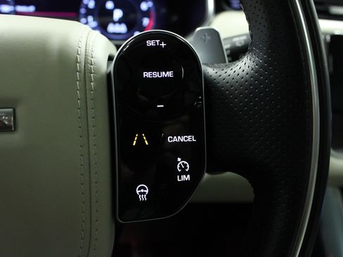 Used 2022 Land Rover Range Rover Sport HSE Silver Edition image 21